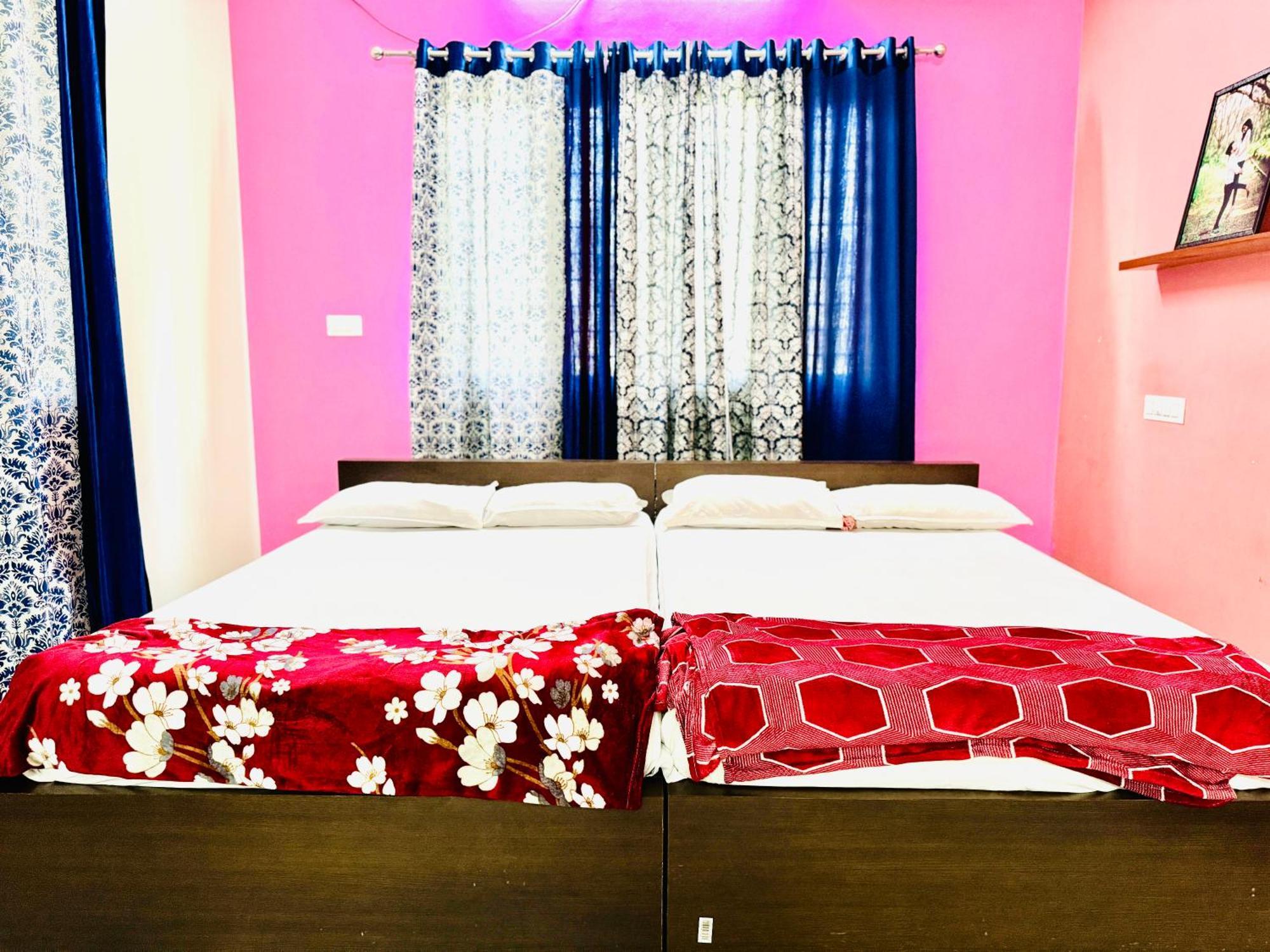 Thottungal Homestay *