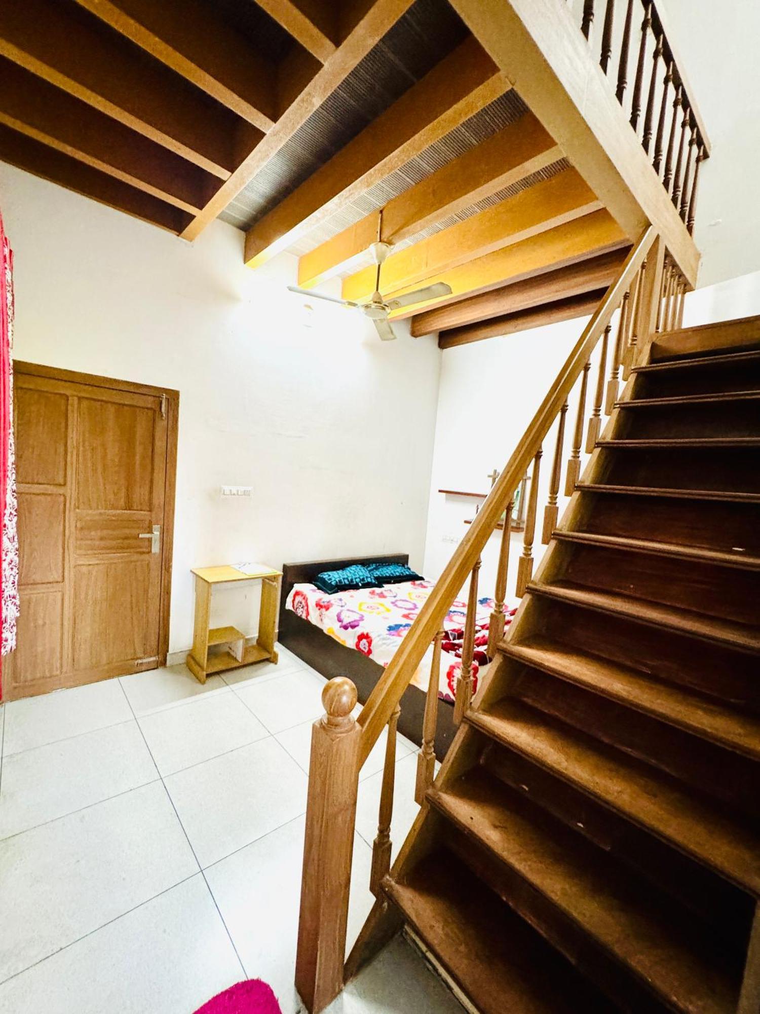 Thottungal Homestay *