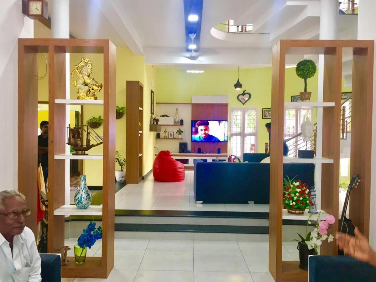 Thottungal Homestay *